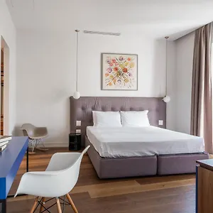 **** Aparthotel Numa Italia